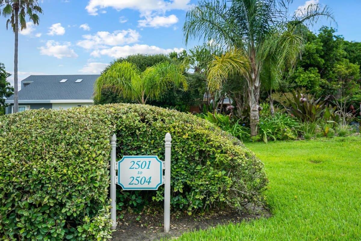 The Salty Saint Townhouse By The Beach St. Augustine Exterior foto